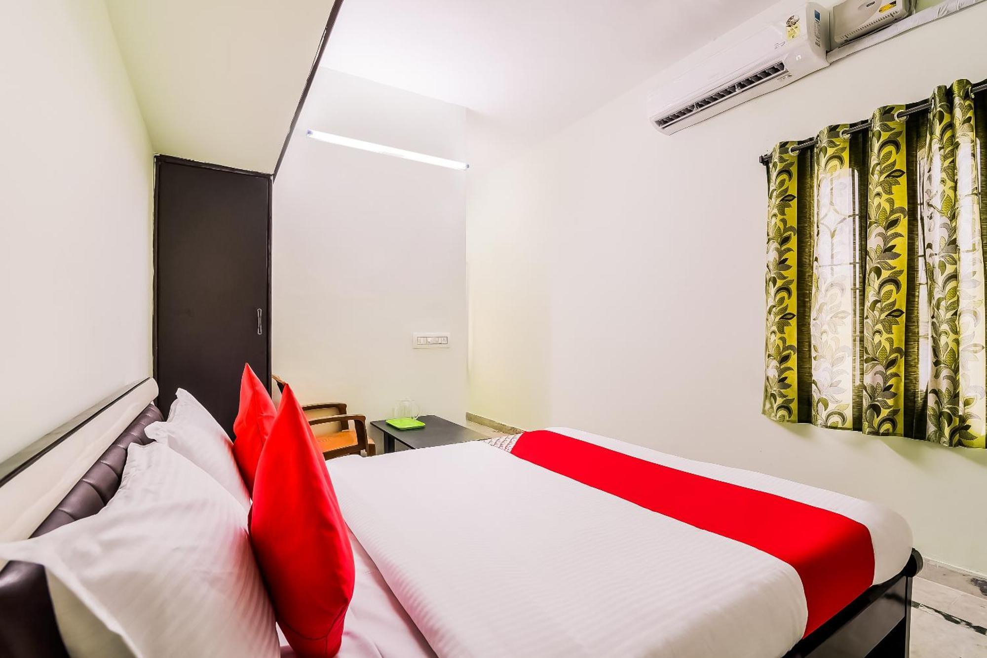 Hotel OYO 42984 Kartikeya Park View Residency Chittoor Exterior foto