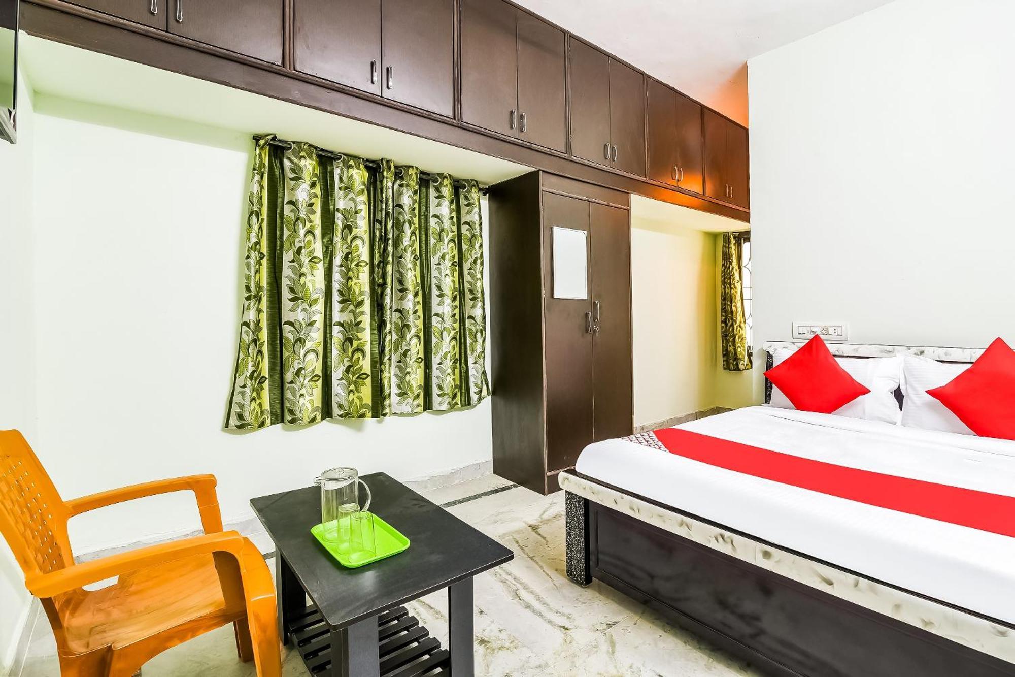 Hotel OYO 42984 Kartikeya Park View Residency Chittoor Exterior foto