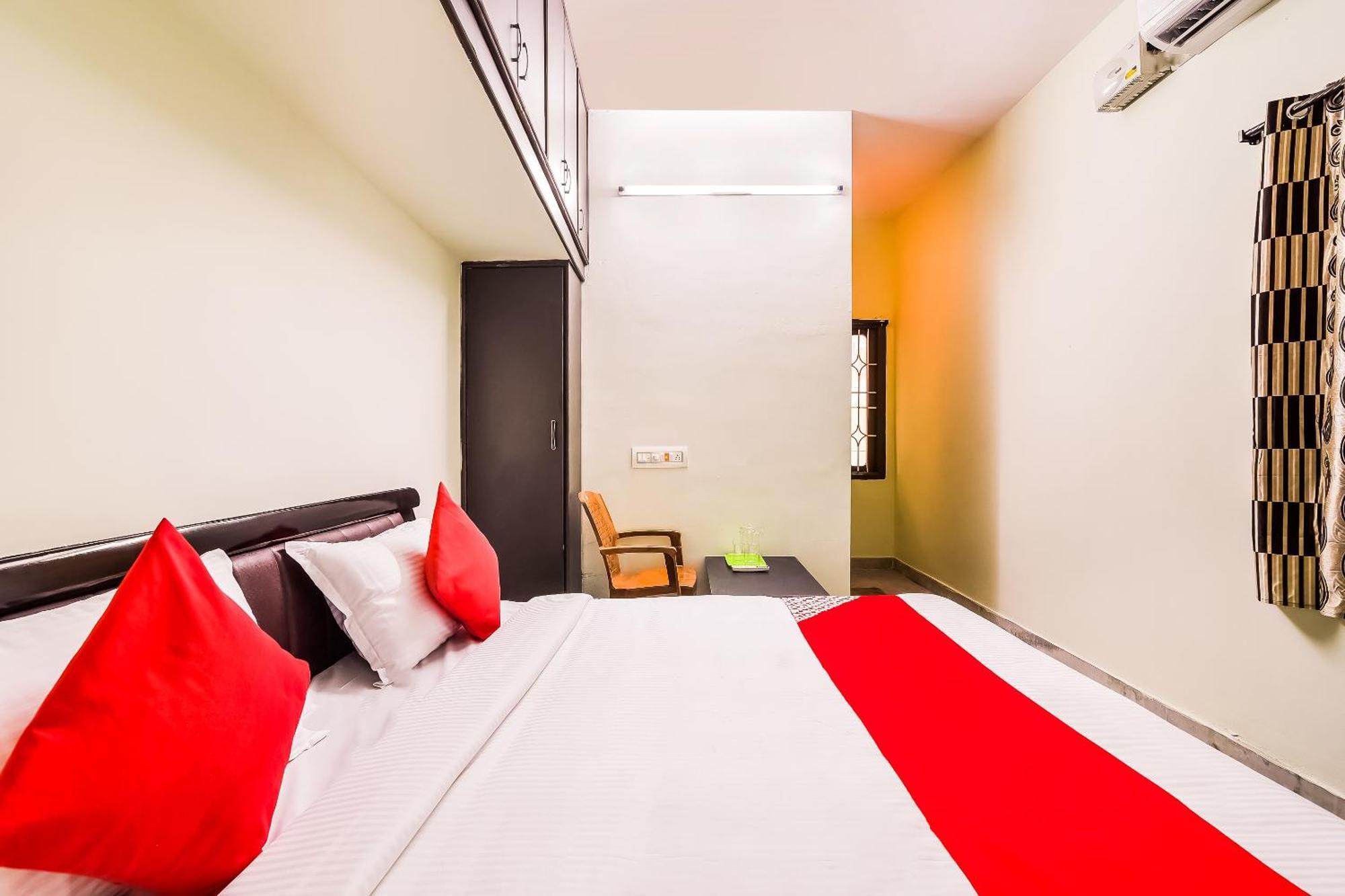 Hotel OYO 42984 Kartikeya Park View Residency Chittoor Exterior foto