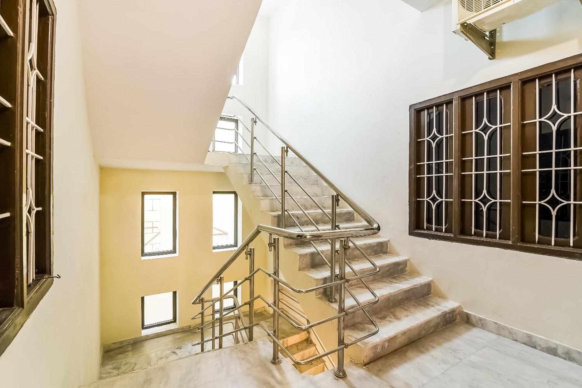 Hotel OYO 42984 Kartikeya Park View Residency Chittoor Exterior foto