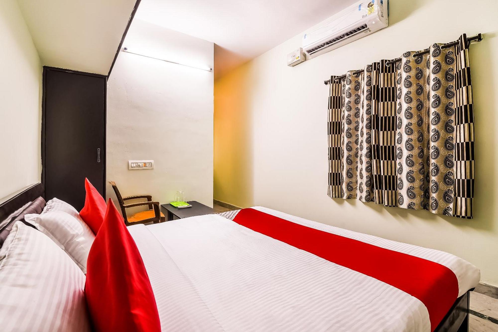 Hotel OYO 42984 Kartikeya Park View Residency Chittoor Exterior foto
